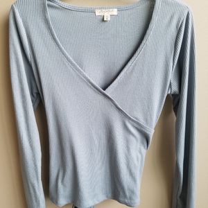 Light blue long sleeve crop top